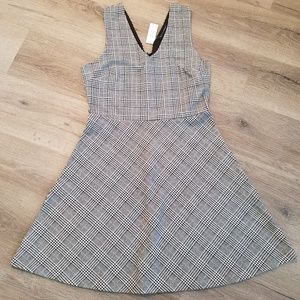 Banana Republic Houndstooth Dress SZ 10 NWT